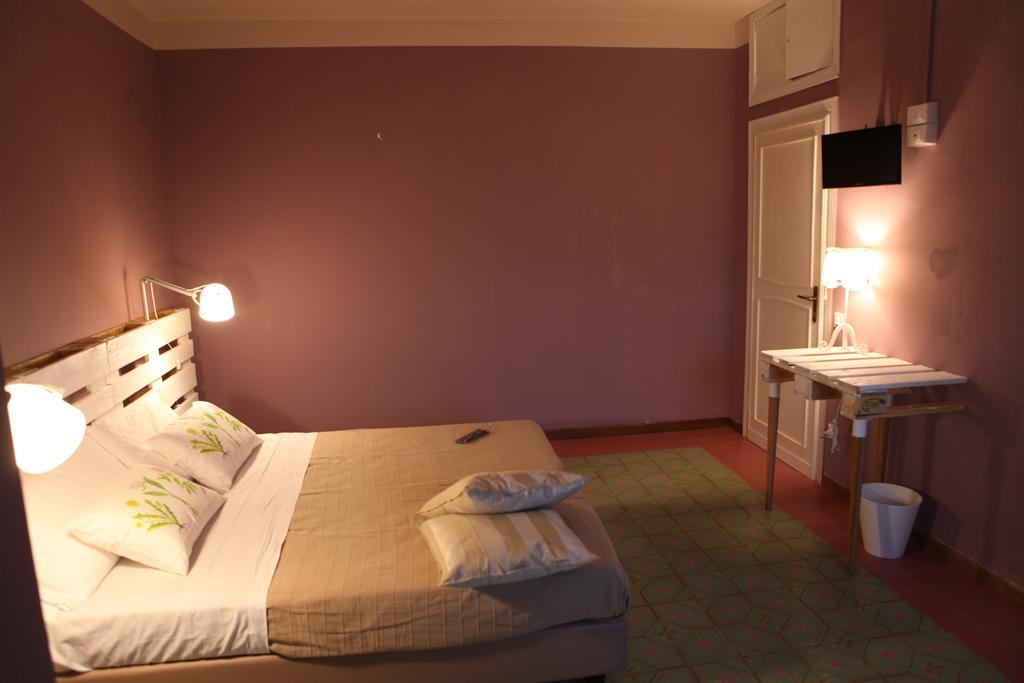 Duomo House Hotel Pisa Phòng bức ảnh